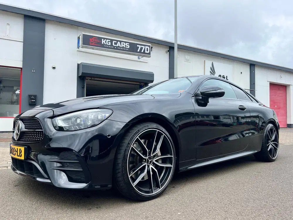 Mercedes-Benz E-Klasse 300 AMG Line 1 JAAR GARANTIE uit 2021, foto 3