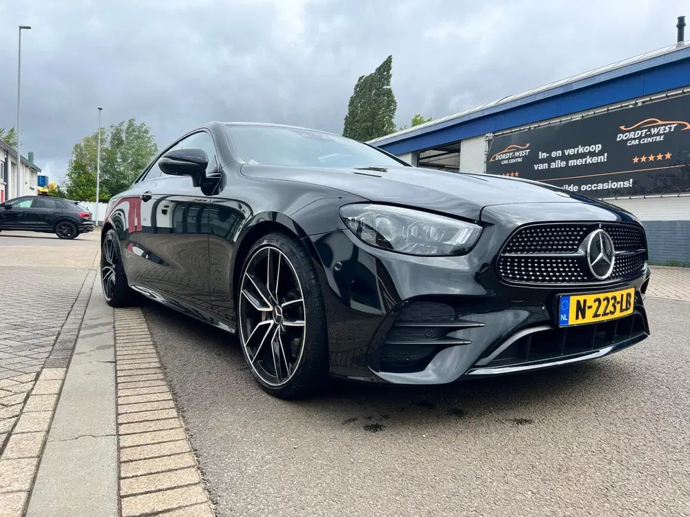 Mercedes-Benz E-Klasse 300 AMG Line 1 JAAR GARANTIE uit 2021, foto 9