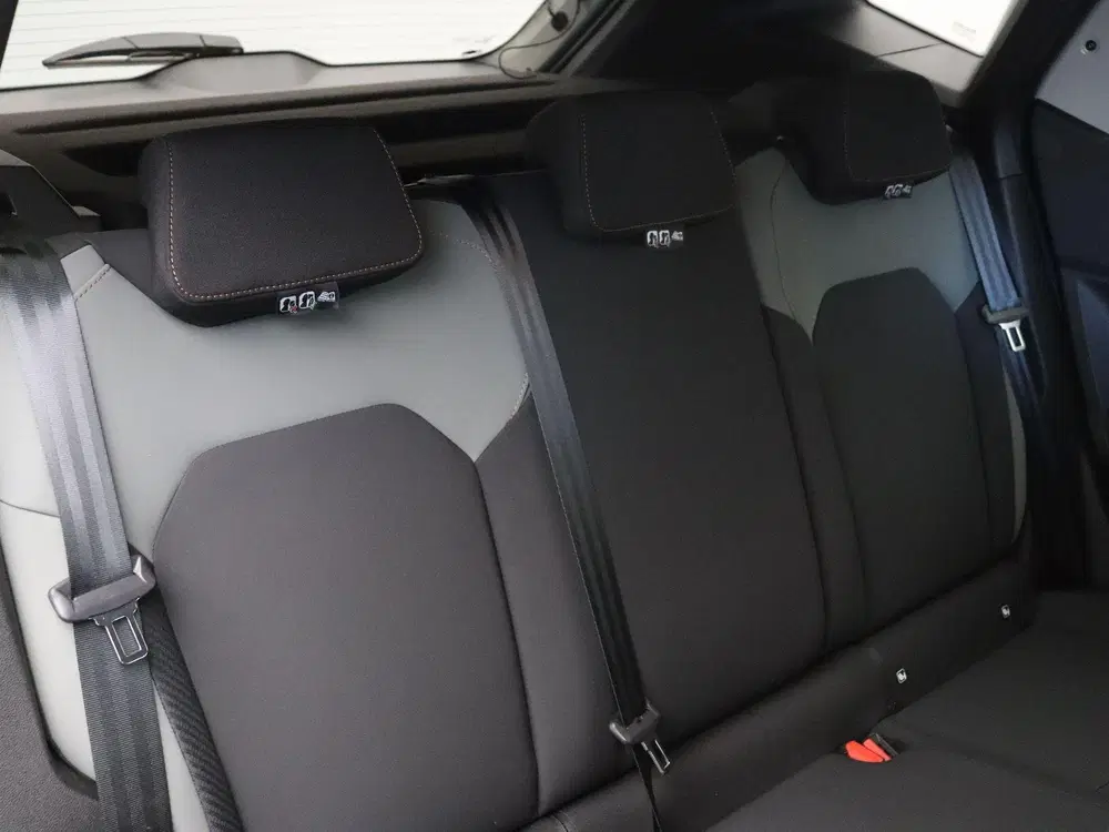 Dacia Duster Full Hybrid 140pk Extreme uit 2024, foto 9