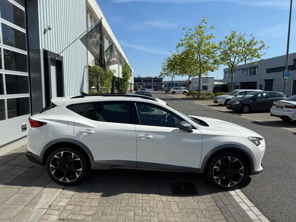 Cupra Formentor 1.4 e-Hybrid VZ Performance 360º *BOMVOL* uit 2022, foto 16
