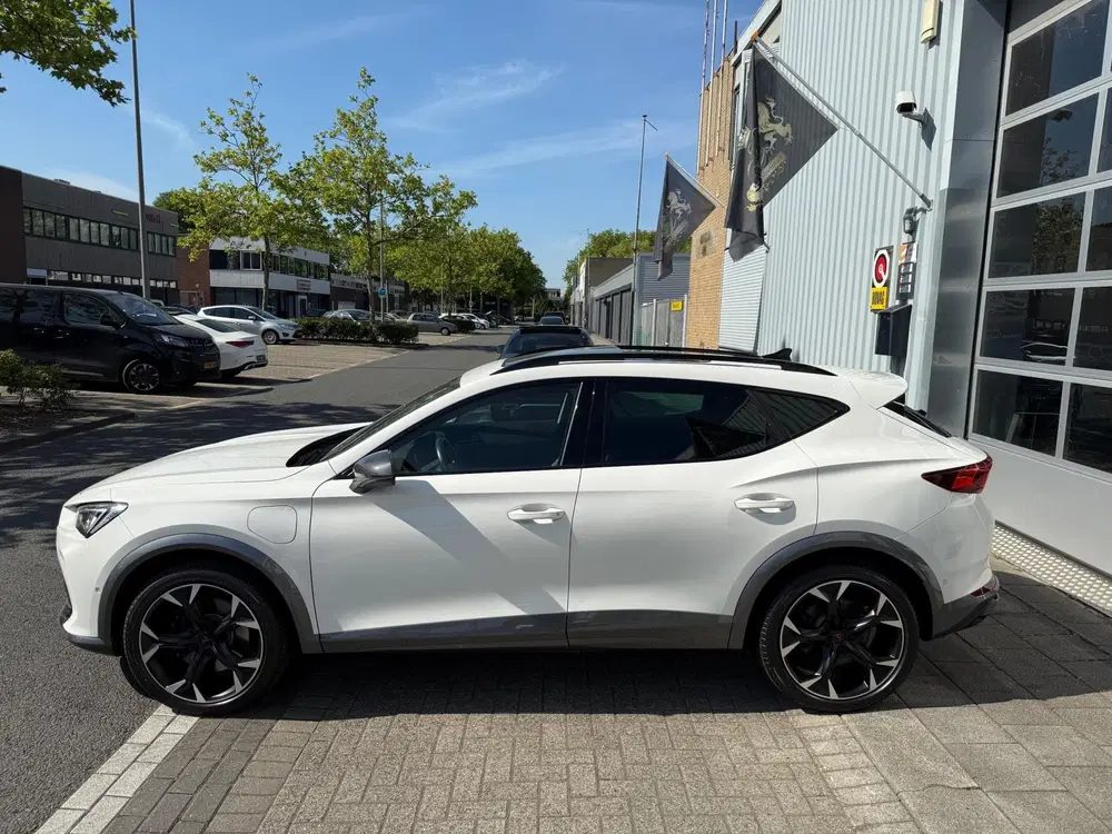 Cupra Formentor 1.4 e-Hybrid VZ Performance 360º *BOMVOL* uit 2022, foto 18