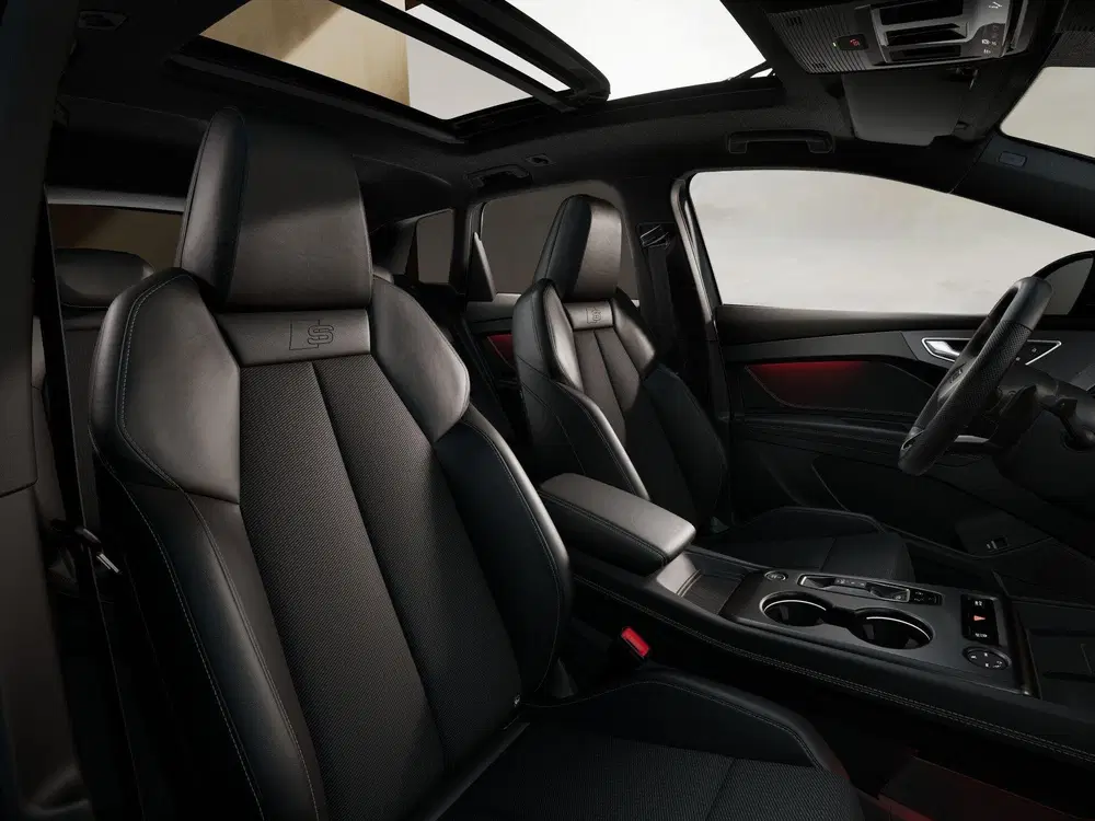 Audi Q4 e-tron S Edition Performance 82 kWh uit 2026, foto 4