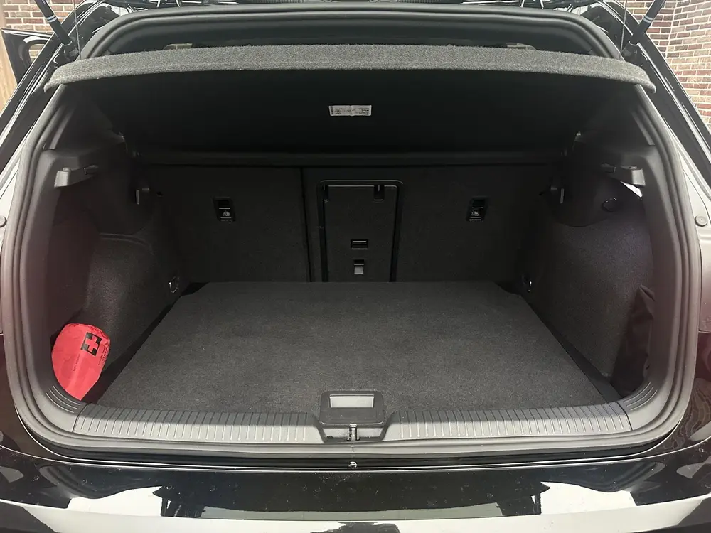 Volkswagen Golf 1.5 eTSI R-Line Edition 50 Jahre| Pano| Head uit 2024, foto 20