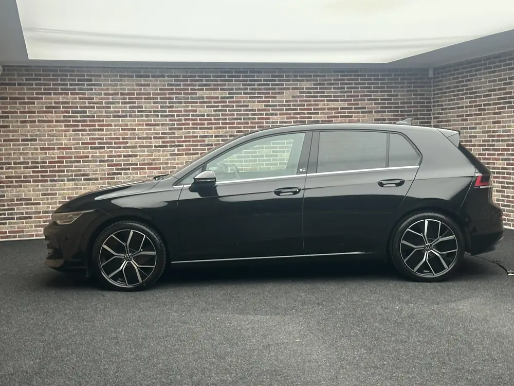 Volkswagen Golf 1.5 eTSI R-Line Edition 50 Jahre| Pano| Head uit 2024, foto 6