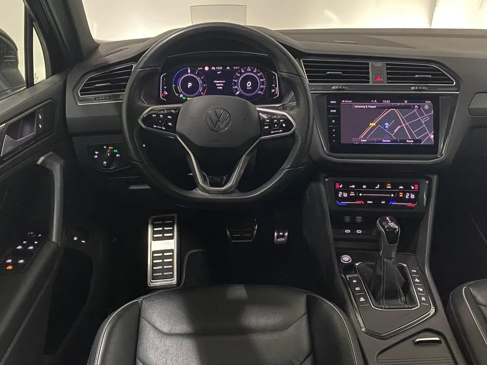 Volkswagen Tiguan 1.4 TSI eHybrid R-Line Business+ Black 245 uit 2021, foto 2
