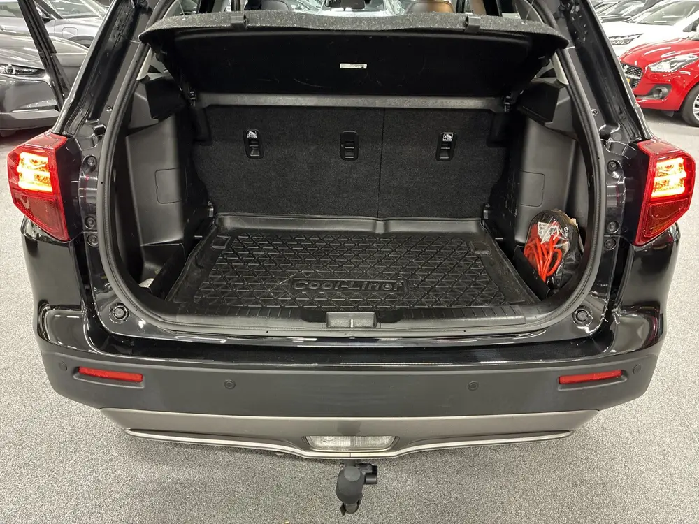 Suzuki Vitara 1.4 Boosterjet Stijl | Trekhaak | Panoramadak uit 2020, foto 9