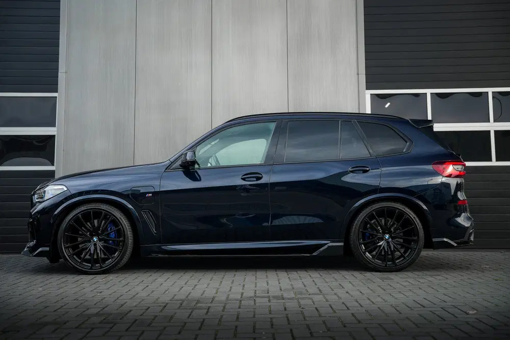 BMW X5 xDrive45e 394 pk High Executive M-Sport uit 2020, foto 2