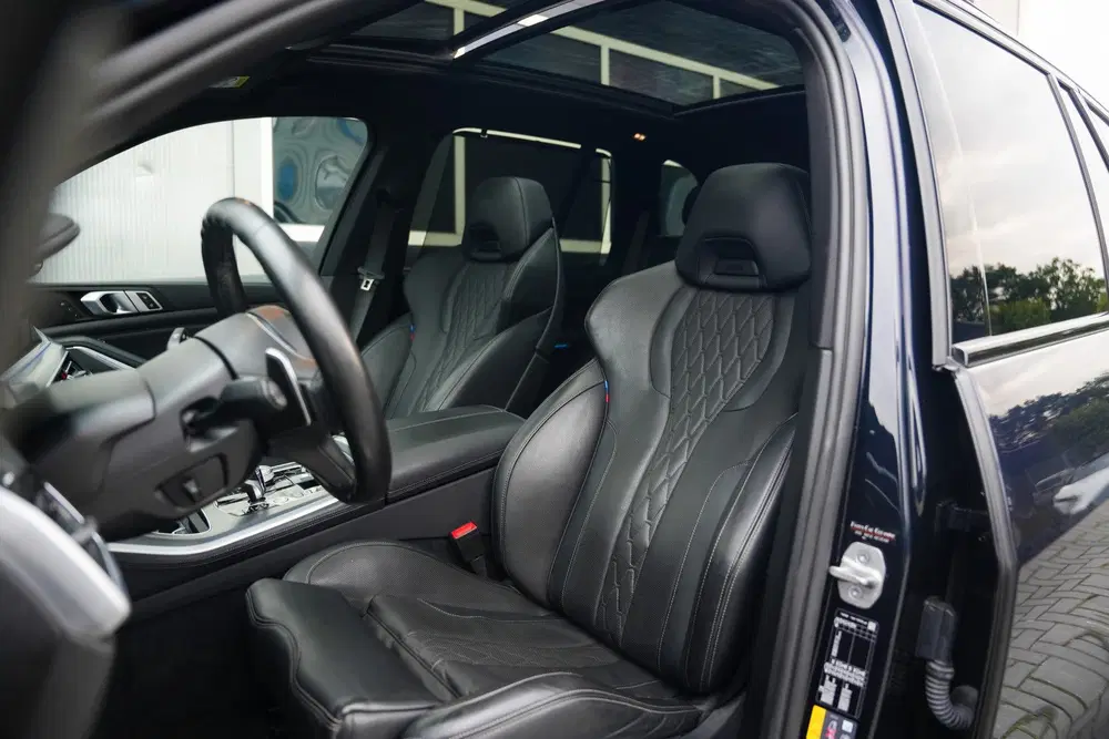 BMW X5 xDrive45e 394 pk High Executive M-Sport uit 2020, foto 3