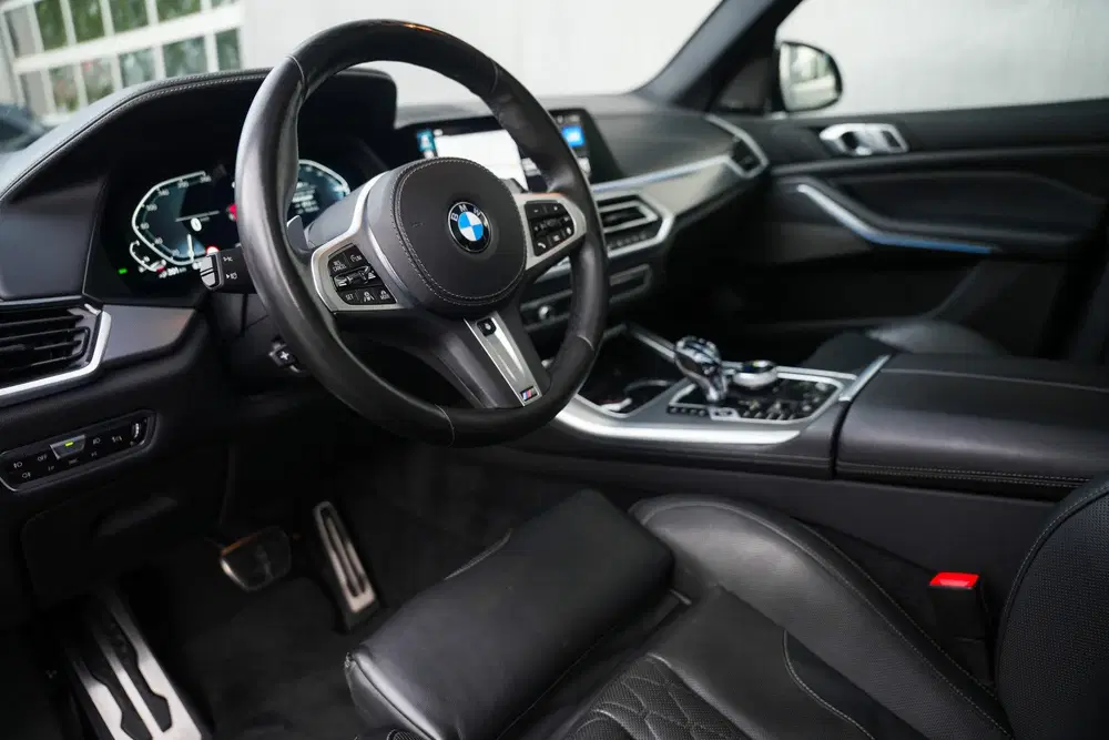 BMW X5 xDrive45e 394 pk High Executive M-Sport uit 2020, foto 4