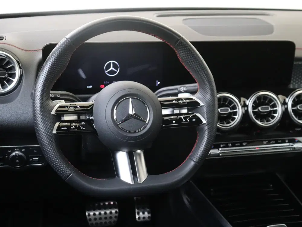 Mercedes-Benz EQB 250+ Business Solution AMG 71 kWh uit 2025, foto 10