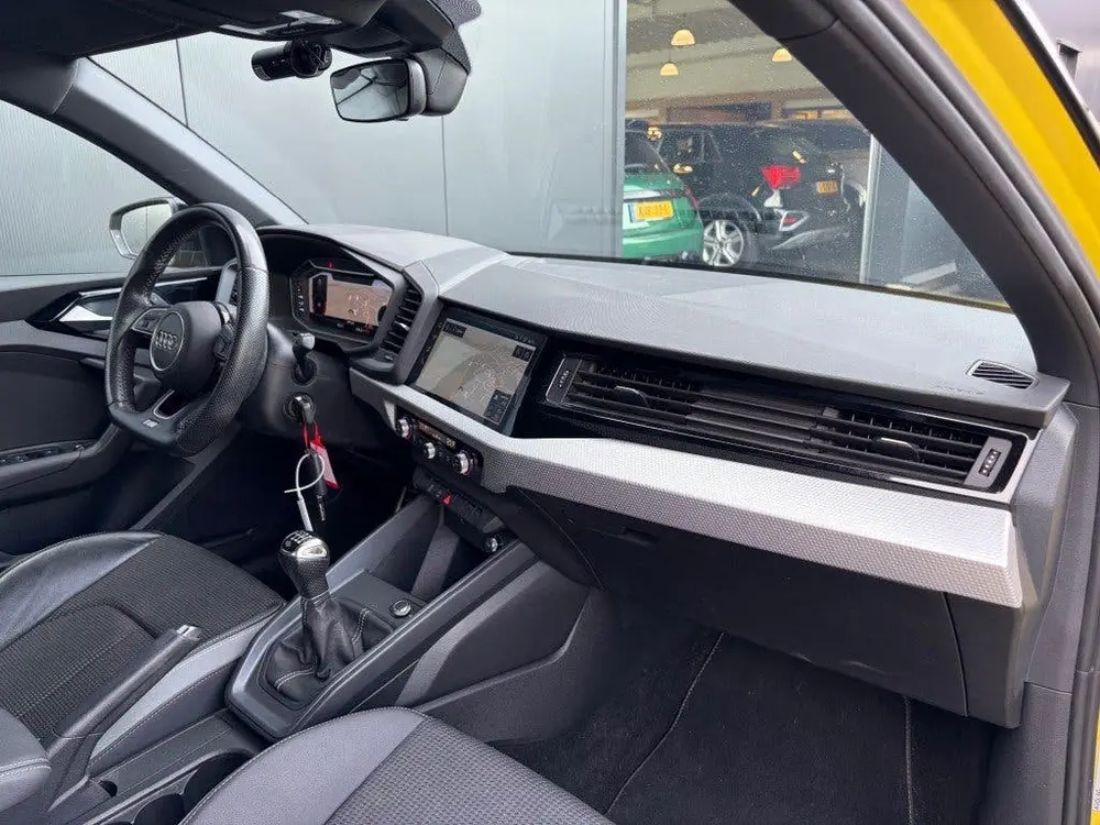 Audi A1 SB 30 TFSI S Line Edition One LED Navi Virtual Carpl uit 2019, foto 6