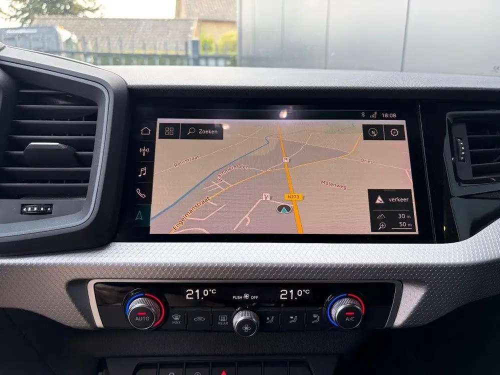 Audi A1 SB 30 TFSI S Line Edition One LED Navi Virtual Carpl uit 2019, foto 8