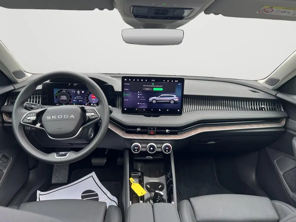 Skoda Superb 1.5 TSI PHEV L & K uit 2025, foto 4