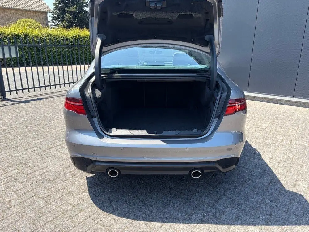 Jaguar XE 2.0 P250 Aut. Pano Leder Camera LED Carplay Androi uit 2020, foto 9