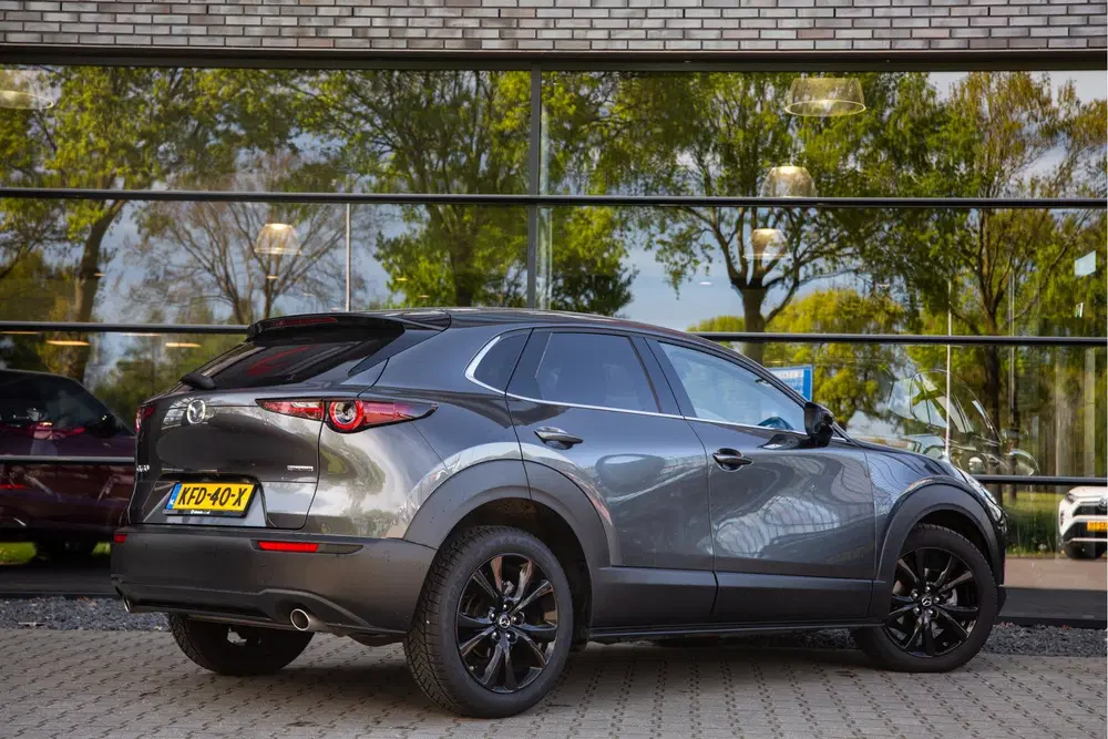 Mazda CX-30 2.5 e-SkyActiv-G M Hybrid Homura uit 2025, foto 2