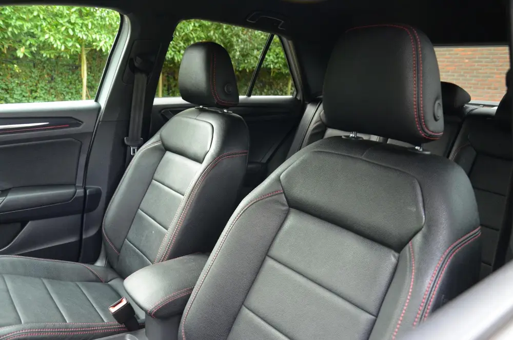 Volkswagen T-Roc 1.5 TSI Sport Business R Line Automaat/Navi uit 2020, foto 7