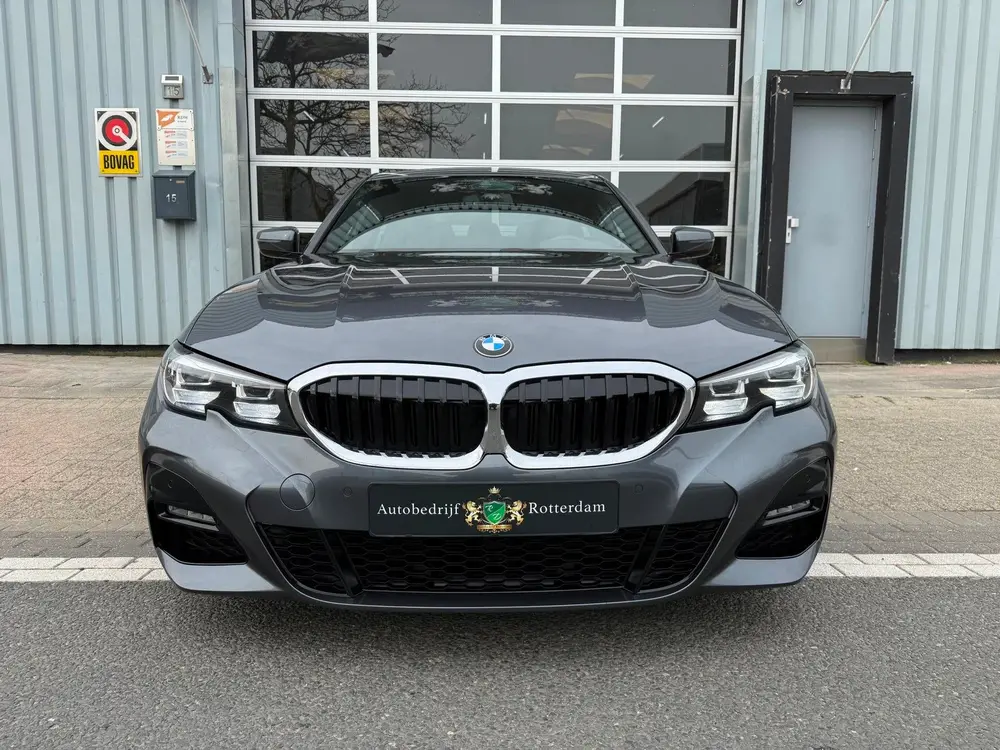 BMW 3-serie 330e High Executive AUT 292PK LED uit 2019, foto 4