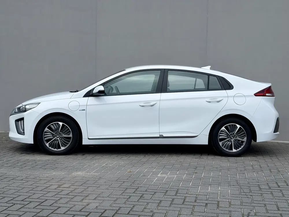 Hyundai IONIQ 1.6 GDi Comfort uit 2021, foto 10