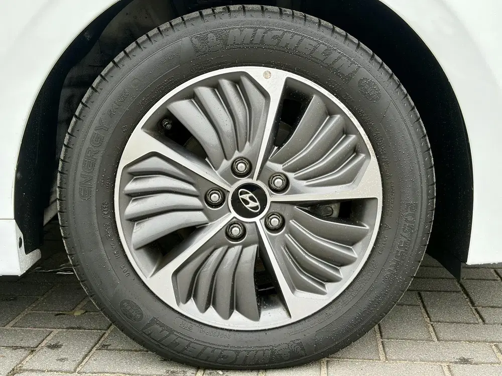 Hyundai IONIQ 1.6 GDi Comfort uit 2021, foto 17