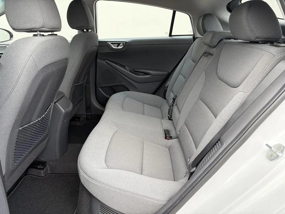 Hyundai IONIQ 1.6 GDi Comfort uit 2021, foto 8