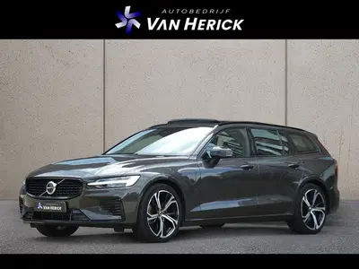 Volvo V60 2.0 T6 Plug-in hybrid AWD Ultimate Dark uit 2023