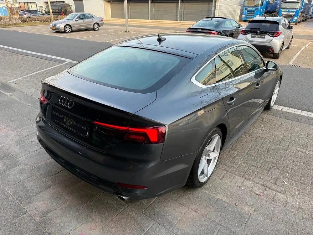 Audi A5 35 TFSI Sport S-tronic AUT S-line edition uit 2019, foto 15
