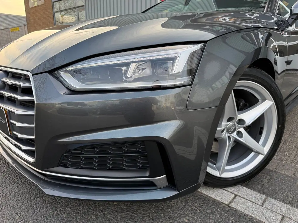 Audi A5 35 TFSI Sport S-tronic AUT S-line edition uit 2019, foto 9