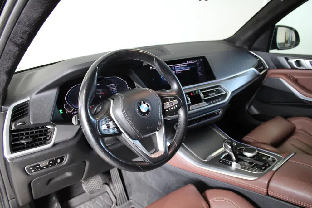 BMW X5 xDrive45e Sport uit 2020, foto 8