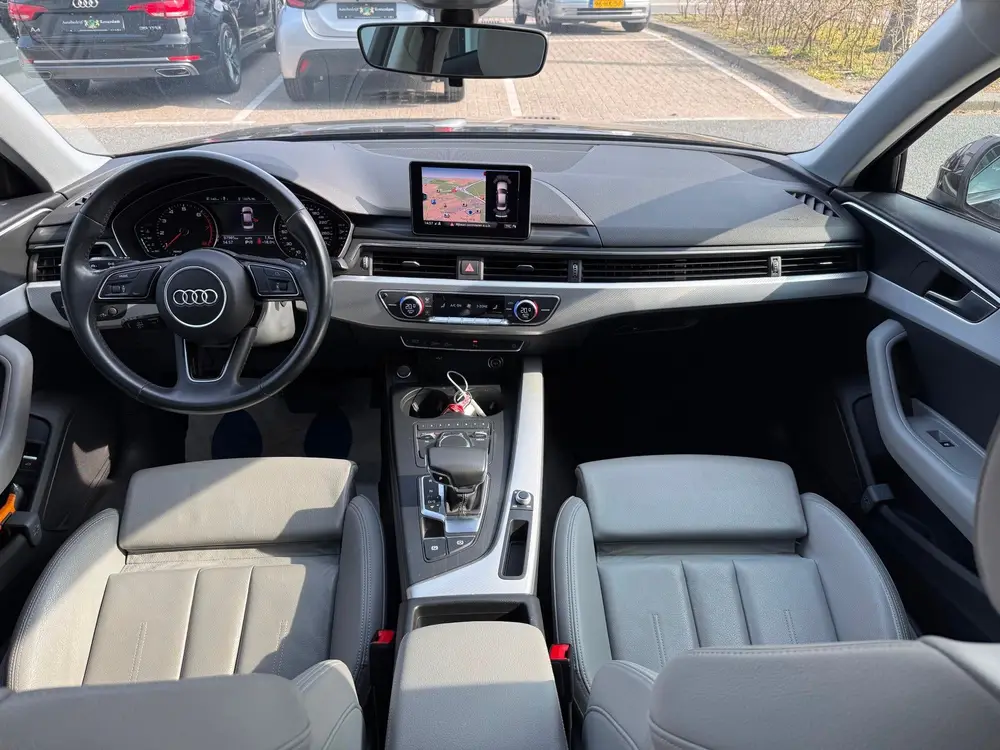 Audi A4 35 TFSI Sport AUT ECC uit 2019, foto 2