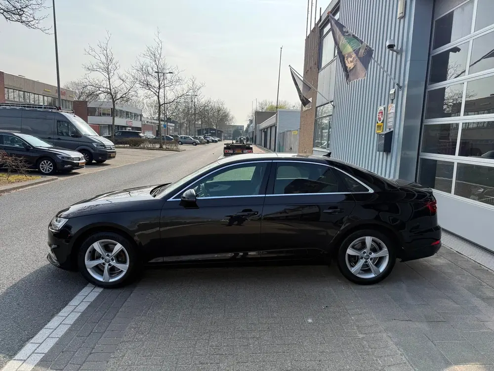Audi A4 35 TFSI Sport AUT ECC uit 2019, foto 5
