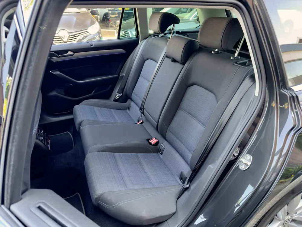 Volkswagen Passat Variant 1.4 TSI AUT7 PHEV GTE BUSINESS. PA uit 2020, foto 14