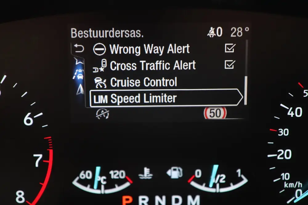 Ford Focus Wagon 1.5 Active / PANO / HUD / ACC / B&O / KEYLE uit 2019, foto 18