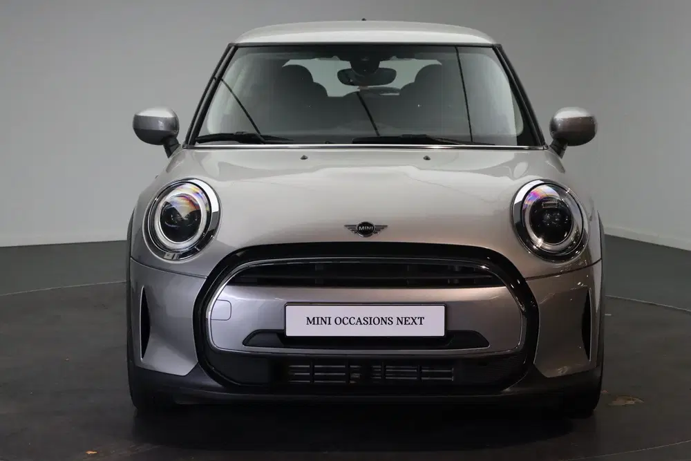 Mini Hatchback Cooper uit 2023, foto 6
