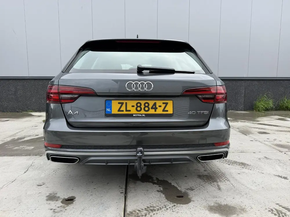 Audi A4 40 TFSI Sport S line edition uit 2019, foto 10