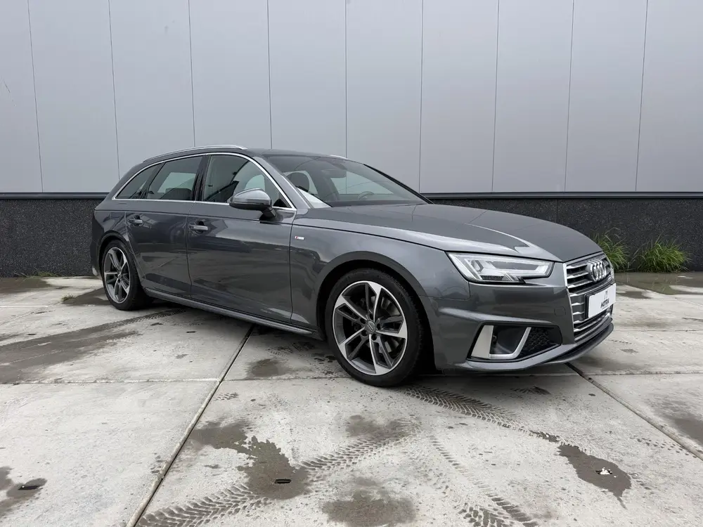 Audi A4 40 TFSI Sport S line edition uit 2019, foto 6