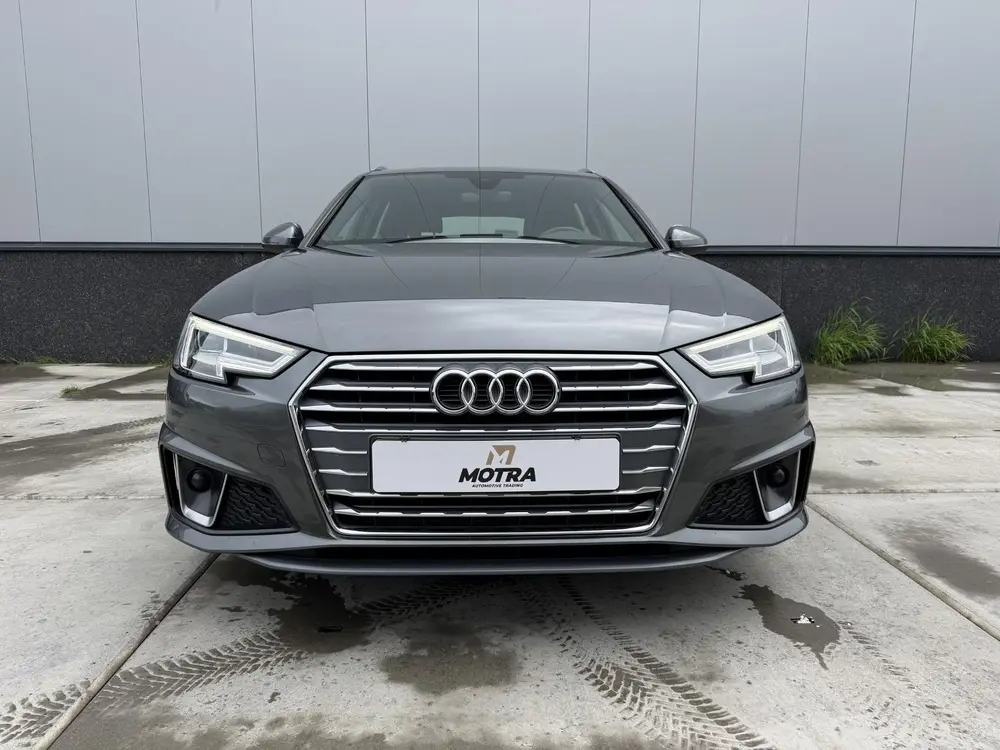 Audi A4 40 TFSI Sport S line edition uit 2019, foto 9