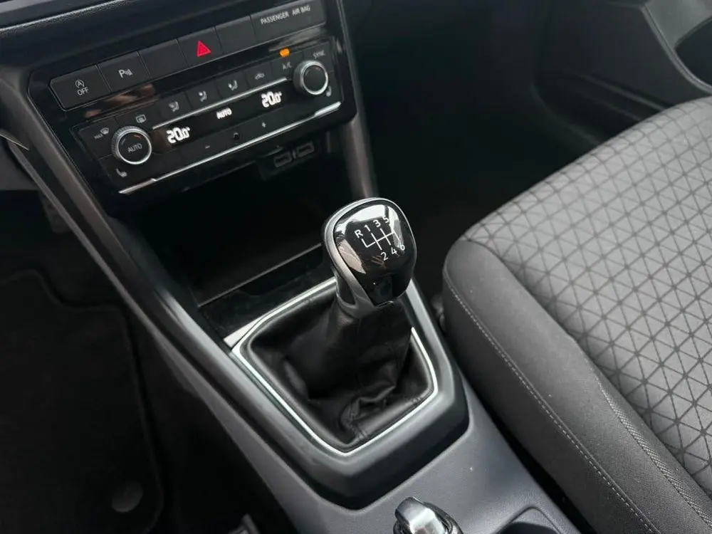 Volkswagen T-Cross 1.0 TSI R-Line (bj 2020) uit 2020, foto 19