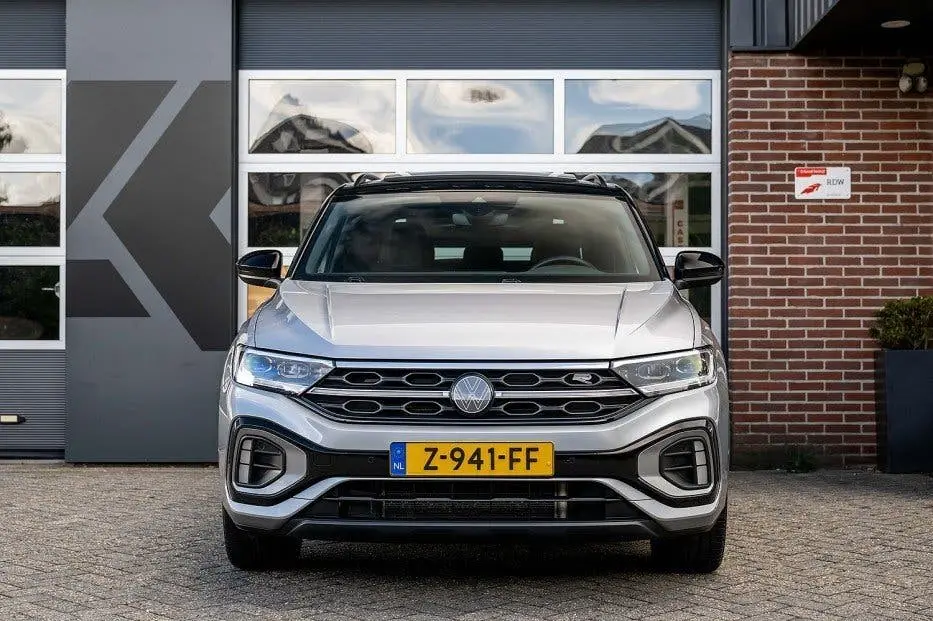 Volkswagen T-Roc 1.5 TSI R-Line | Panorama | IQ Drive ACC | uit 2023, foto 12