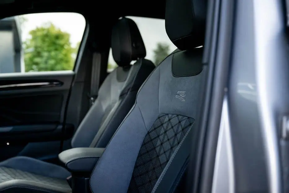 Volkswagen T-Roc 1.5 TSI R-Line | Panorama | IQ Drive ACC | uit 2023, foto 13