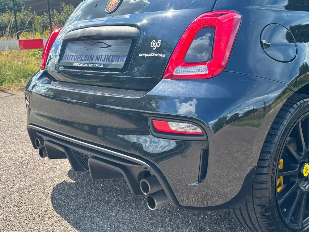 Abarth 695 1.4 T-Jet 180PK Competizione Carbon Sabelt Monza uit 2023, foto 6