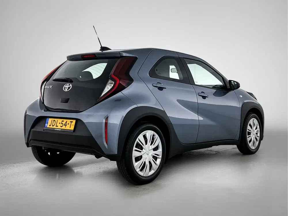 Toyota Aygo X 1.0 VVT-i MT Play uit 2025, foto 2