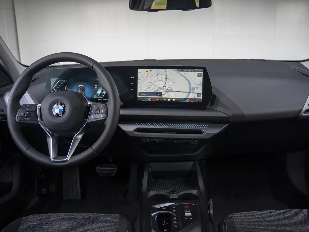 BMW 1-serie 120 uit 2026, foto 3