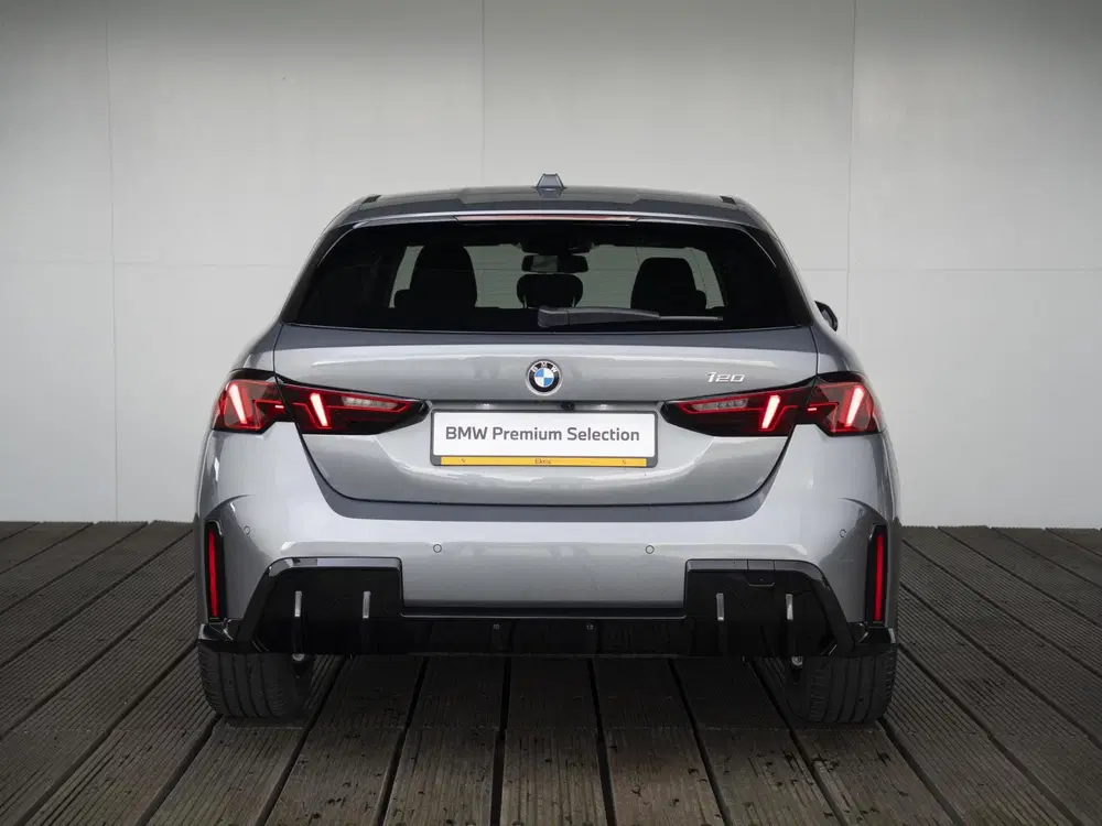 BMW 1-serie 120 uit 2026, foto 8