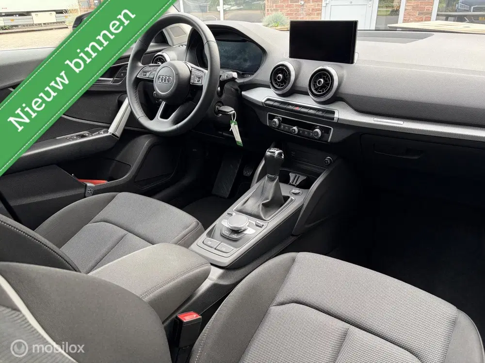 Audi Q2 30 TFSI Advanced edition uit 2021, foto 3