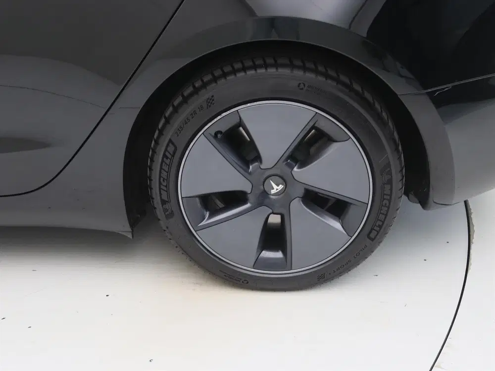 Tesla Model 3 Standard RWD Plus FACELIFT 95% SoH [ AMD R uit 2023, foto 12
