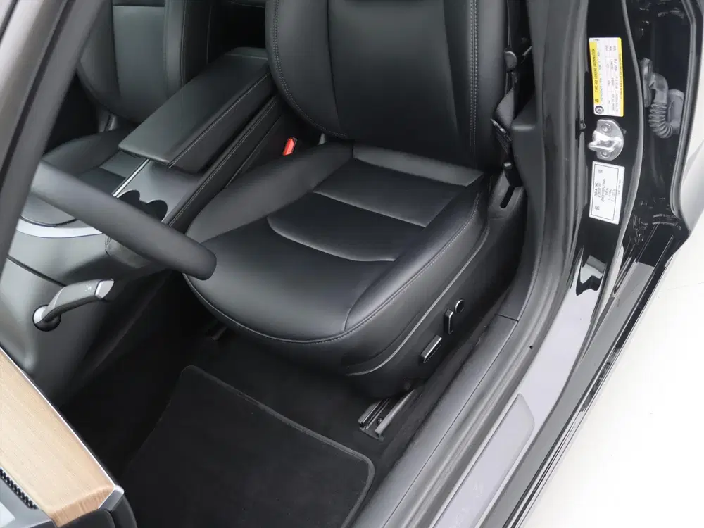 Tesla Model 3 Standard RWD Plus FACELIFT 95% SoH [ AMD R uit 2023, foto 17