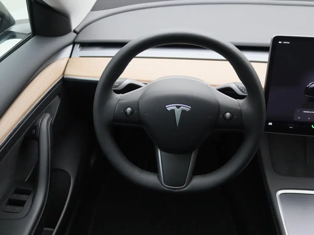 Tesla Model 3 Standard RWD Plus FACELIFT 95% SoH [ AMD R uit 2023, foto 19