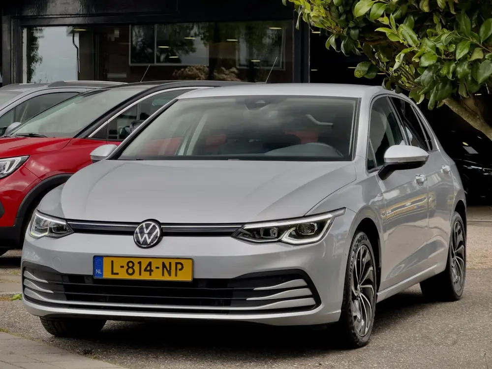 Volkswagen Golf 1.0 TSI LIFE NAVI DIGI-DASH APPLE-CARPLAY LE uit 2021, foto 9