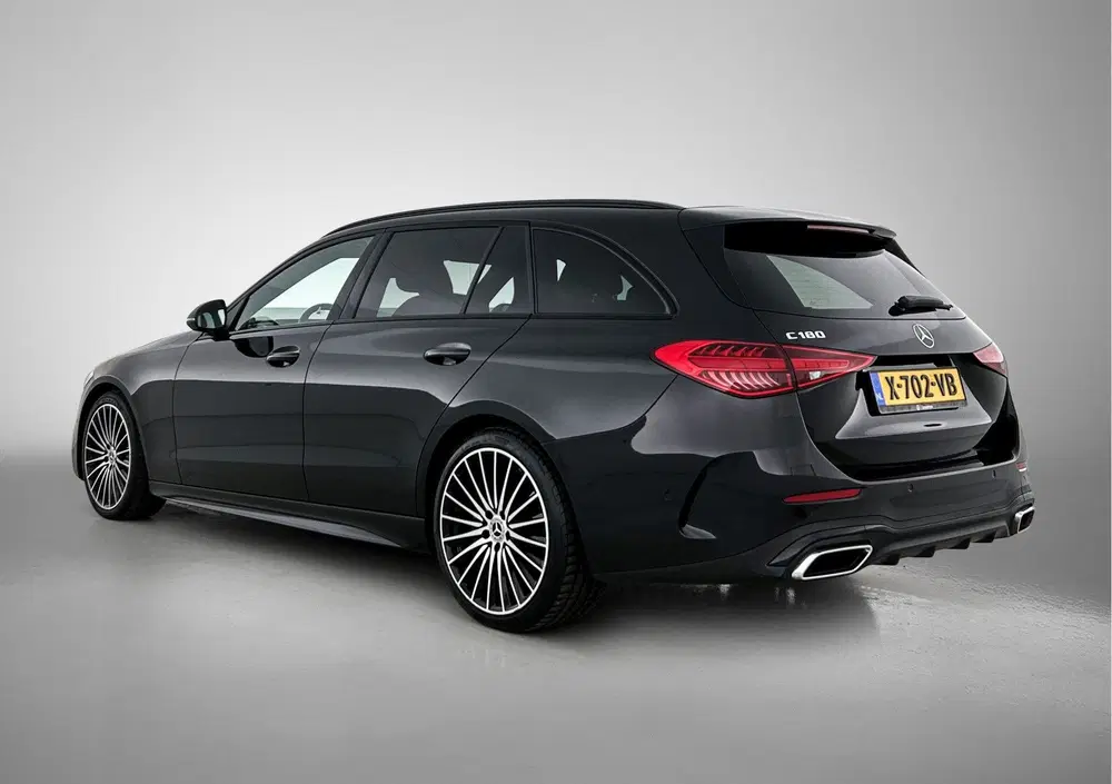 Mercedes-Benz C-Klasse 180 AMG Line uit 2024, foto 14