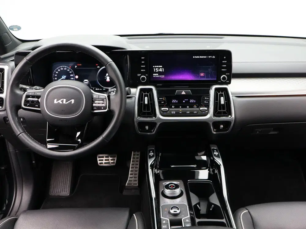 Kia Sorento 1.6 T-GDI Plug-in Hybrid 4WD ExecutiveLine uit 2024, foto 7